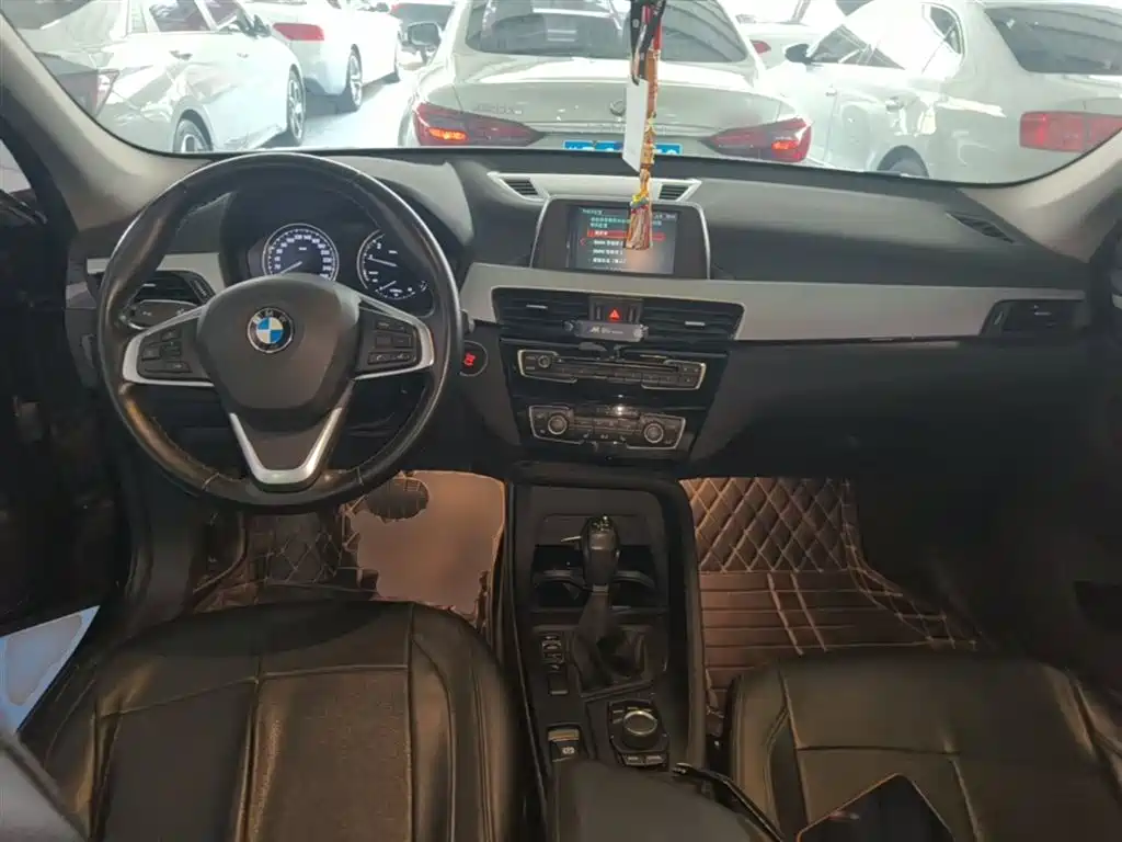 BMW X1 2019 — фото 10