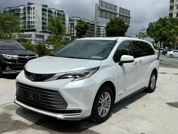 Toyota Sienna 2022