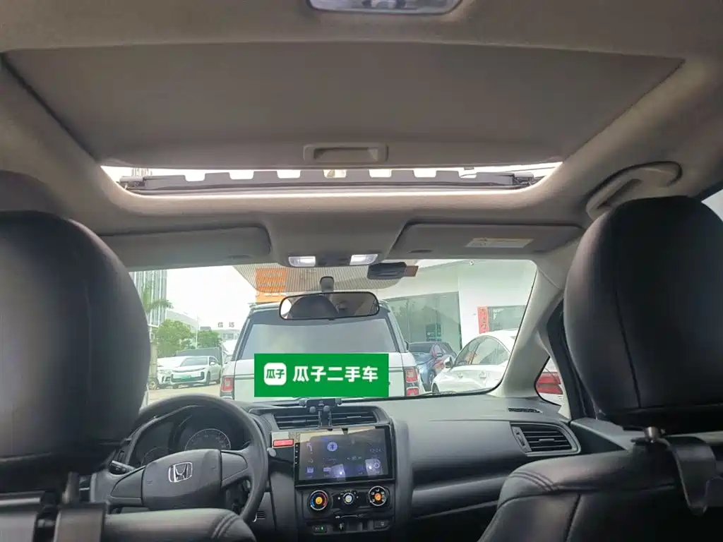 Honda Fit 2017 — фото 18