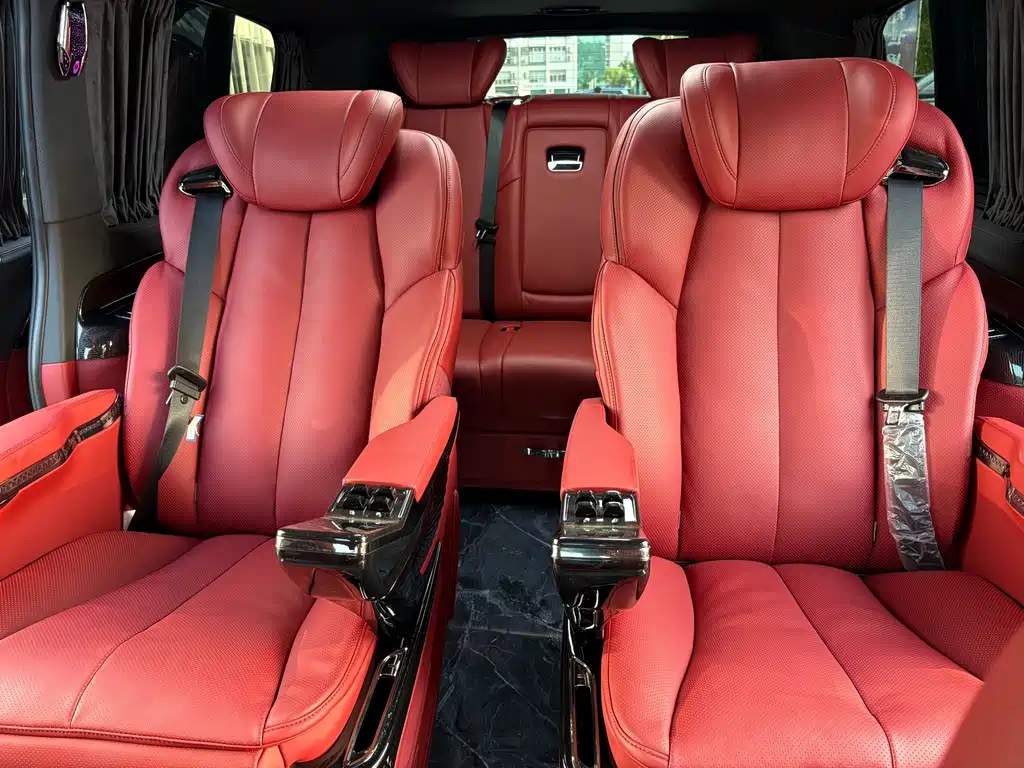 Mercedes-Benz Vito 2022 — фото 16