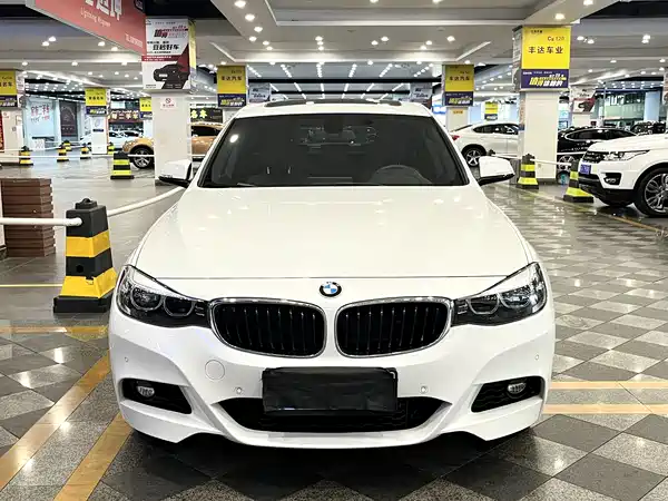 BMW 3 Series GT 2021