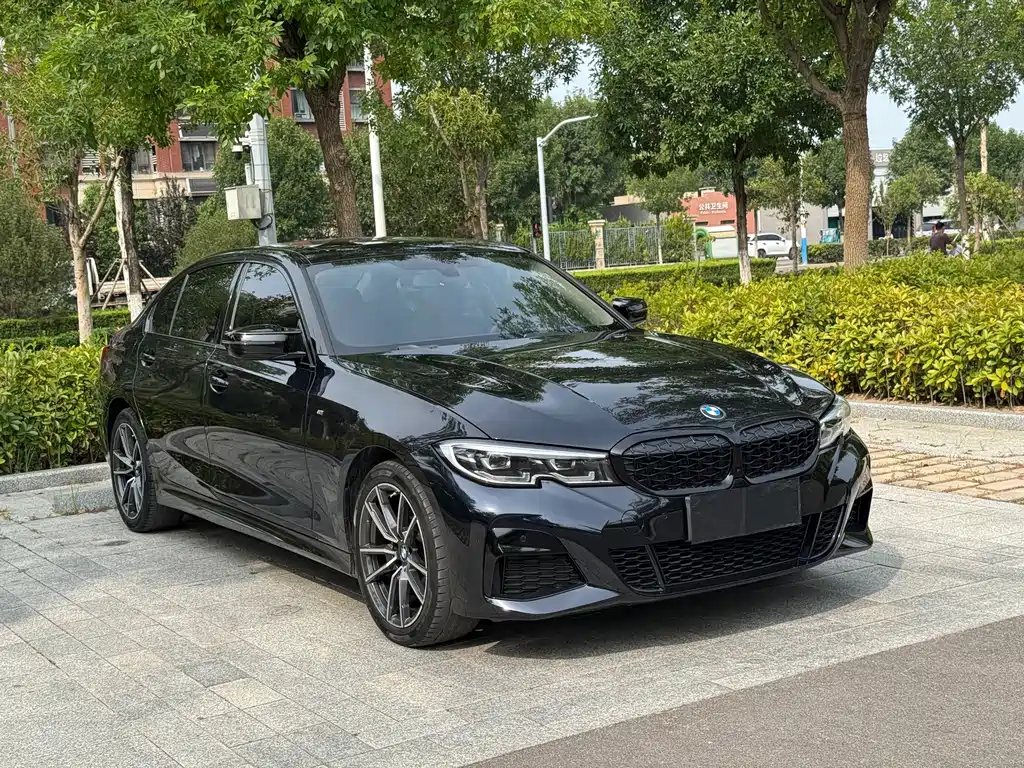 BMW 3 Series 2022