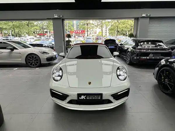 Porsche 911 2022