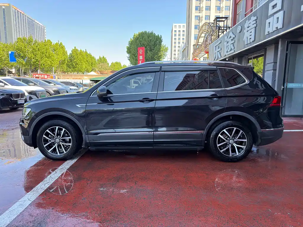 Volkswagen Tiguan L 2019 — фото 3