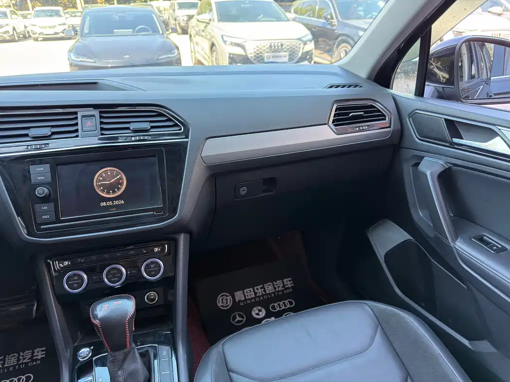 Volkswagen Tiguan L 2019 — фото 12