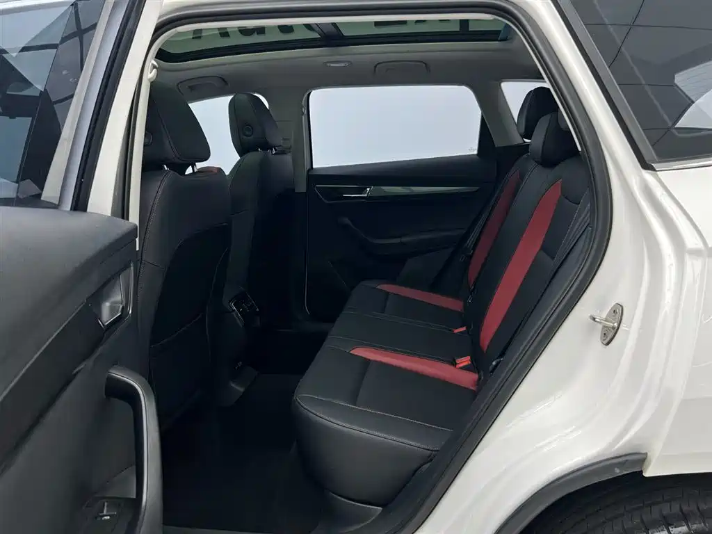 Skoda Karoq 2021 — фото 20