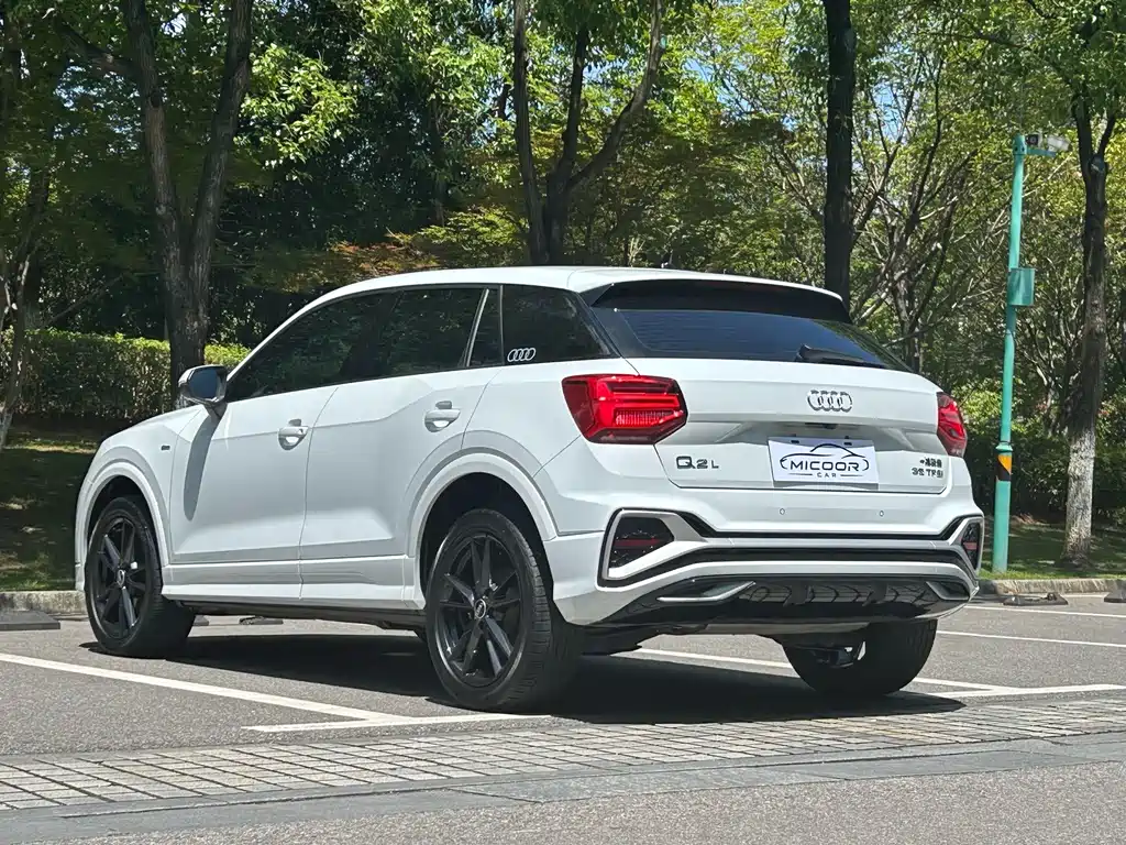 Audi Q2L 2022