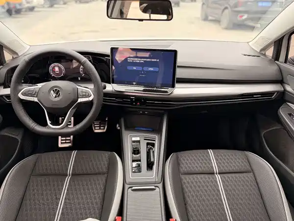 Volkswagen Golf 2026