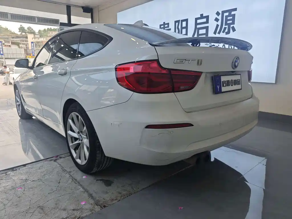 BMW 3 Series GT 2019 — фото 19