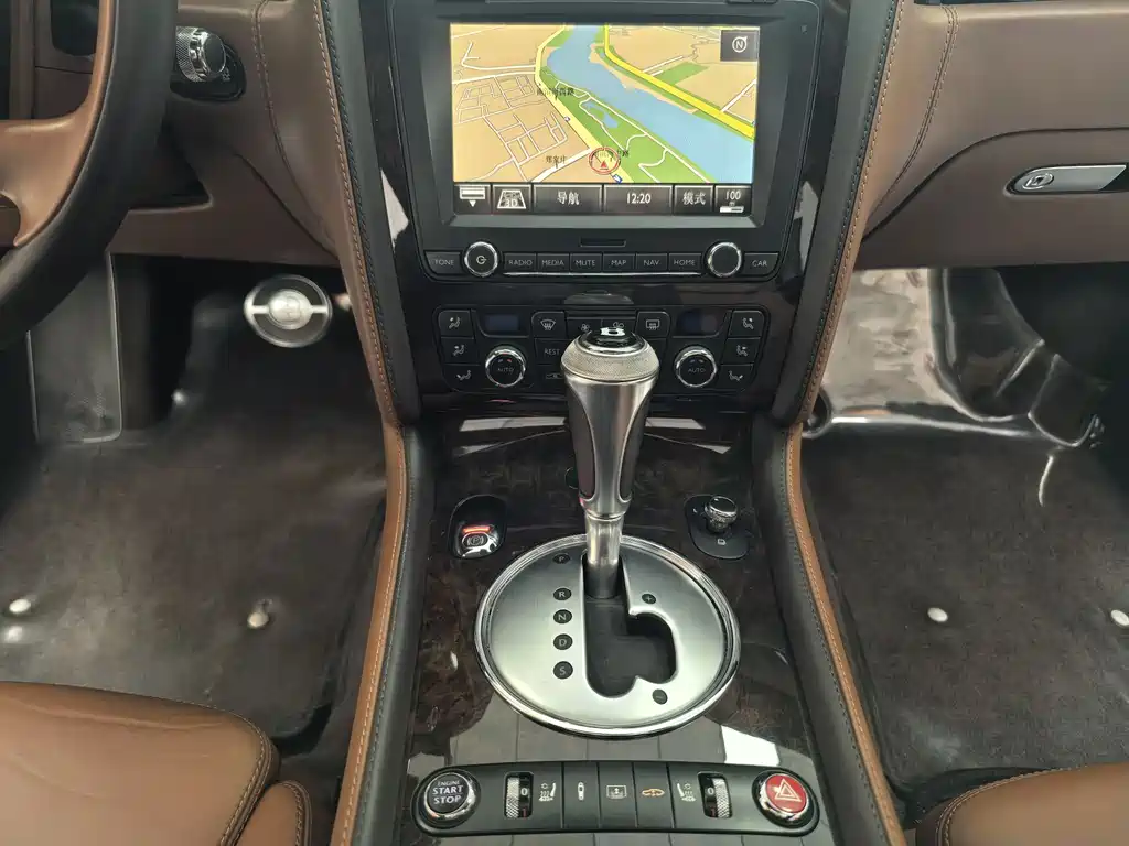 Bentley Flying Spur 2013 — фото 9