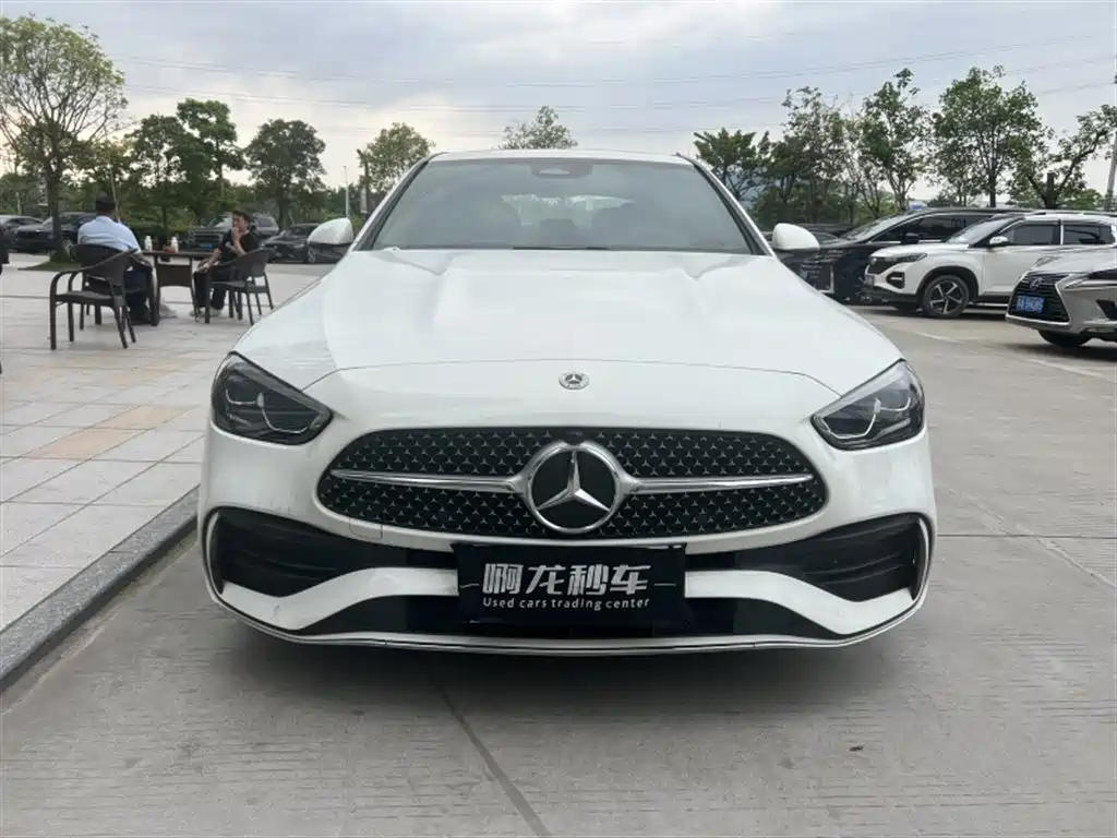 Mercedes-Benz C-Class 2023 — фото 2