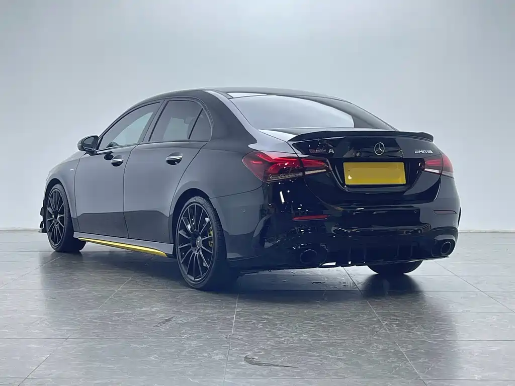 Mercedes-Benz A-Class AMG 2023 — фото 19