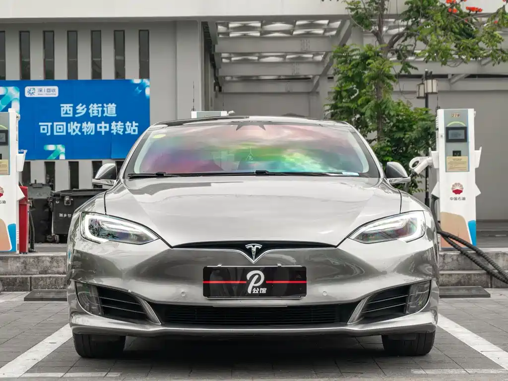 Tesla Model S 2017 — фото 2