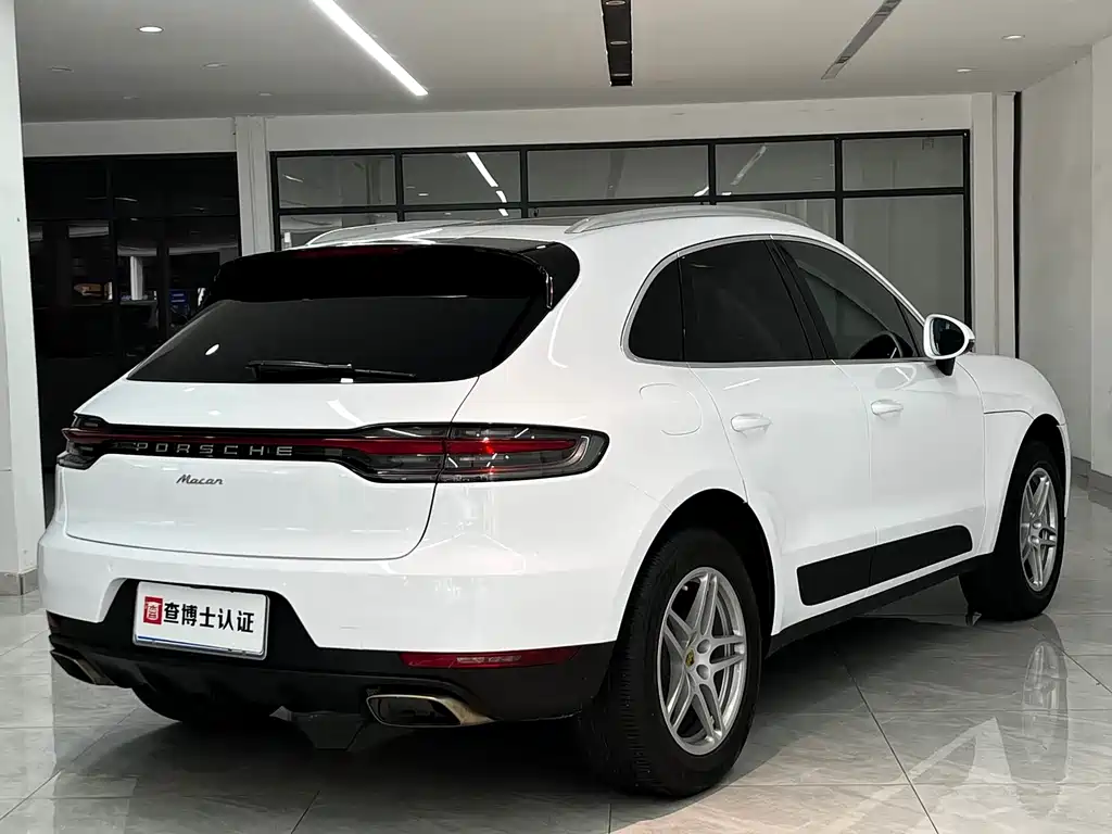Porsche Macan 2021 — фото 12