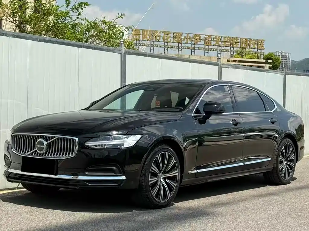 Volvo S90 2023 — фото 1