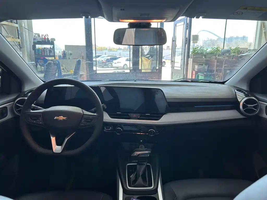 Chevrolet Monza 2023 — фото 8