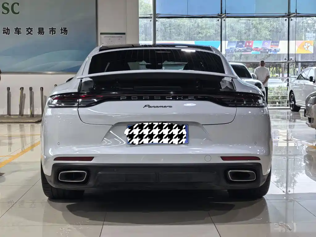 Porsche Panamera 2023 — фото 12