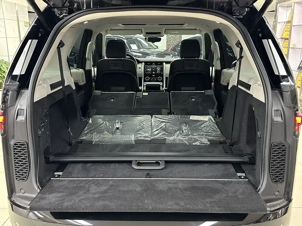 Land Rover Discovery 2022 — фото 10