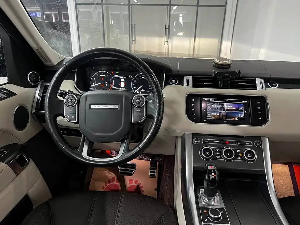 Land Rover Range Rover Sport 2016 — фото 15
