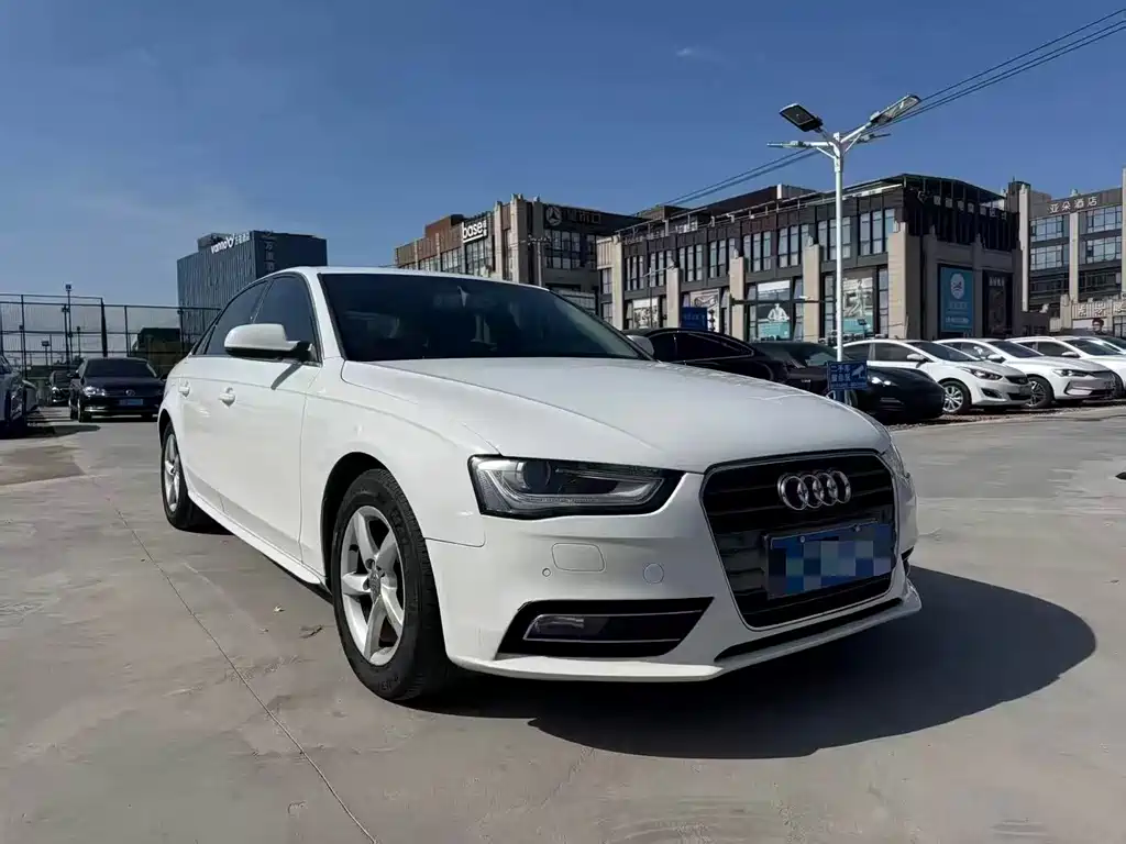 Audi A4L 2015