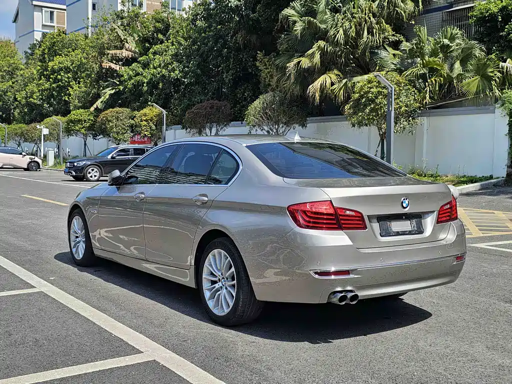BMW 5 Series 2016 — фото 4