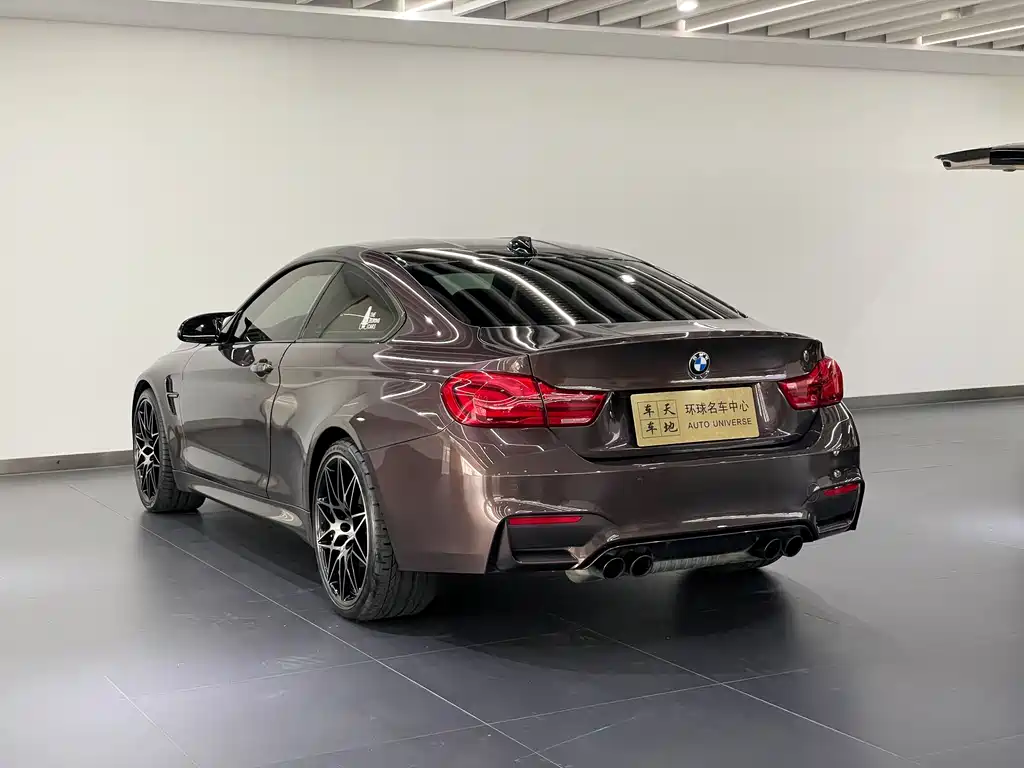 BMW M4 2018 — фото 20
