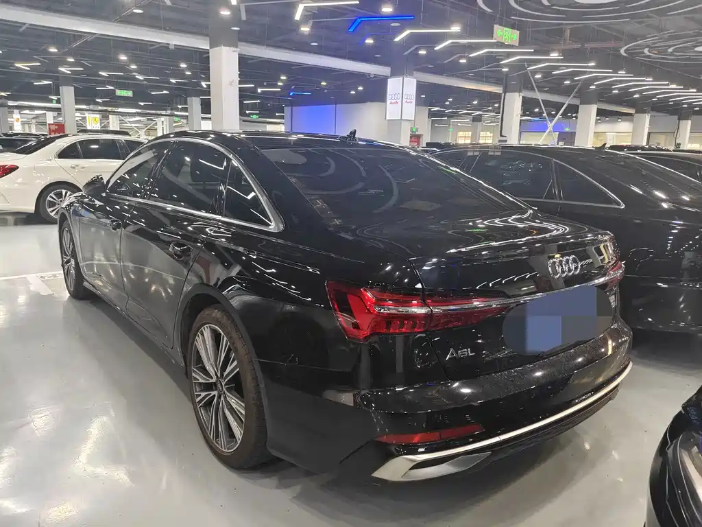 Audi A6L 2025 — фото 23