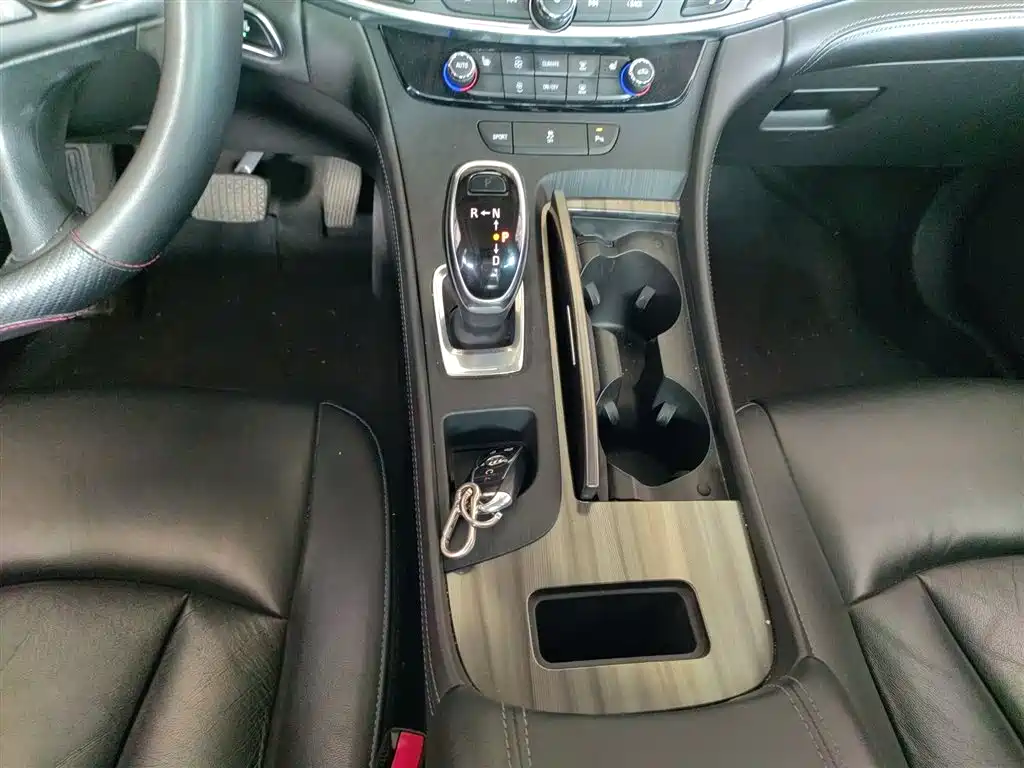Buick LaCrosse 2020 — фото 14