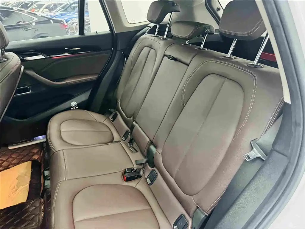 BMW X1 2020 — фото 20