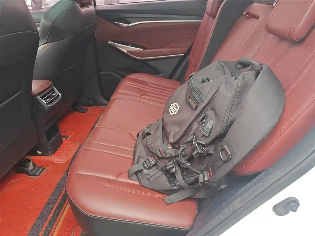 Changan CS75 PLUS 2019 — фото 17