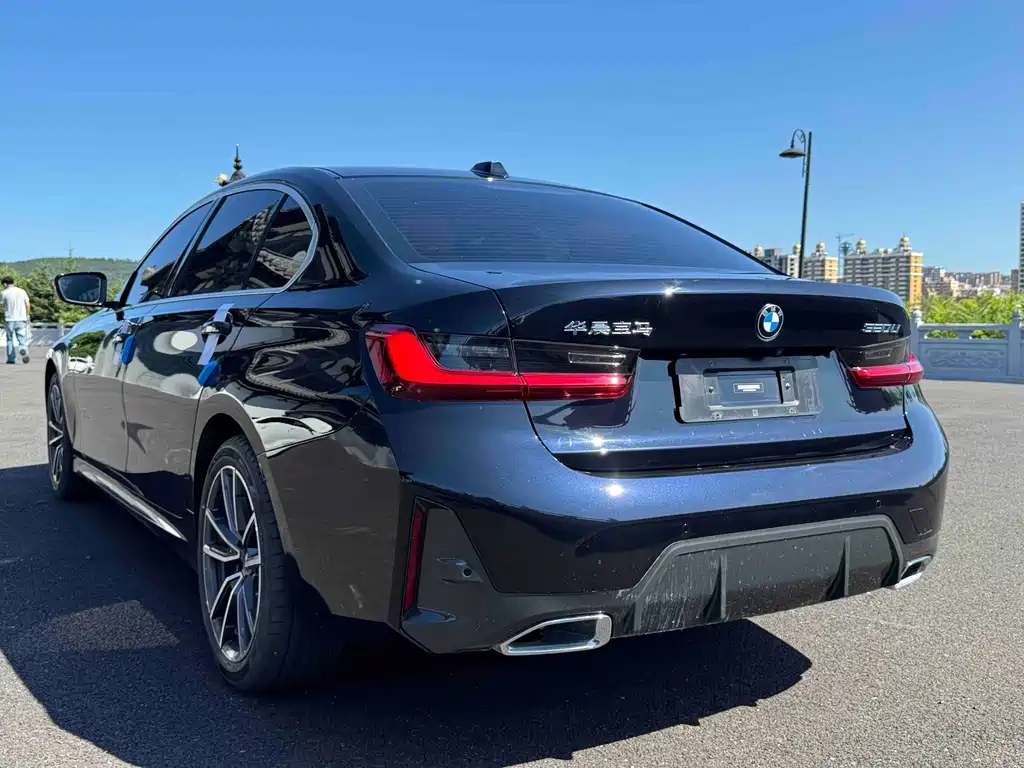 BMW 3 Series 2023