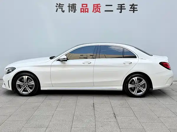 Mercedes-Benz C-Class 2020