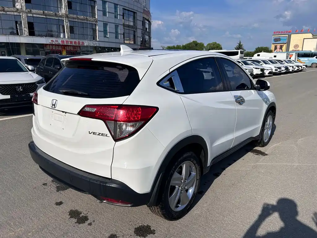 Honda Vezel 2022 — фото 11