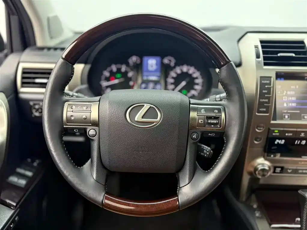 Lexus GX 2015 — фото 5