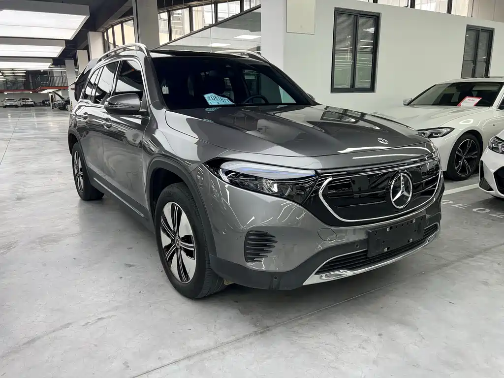Mercedes-Benz EQB 2023 — фото 3