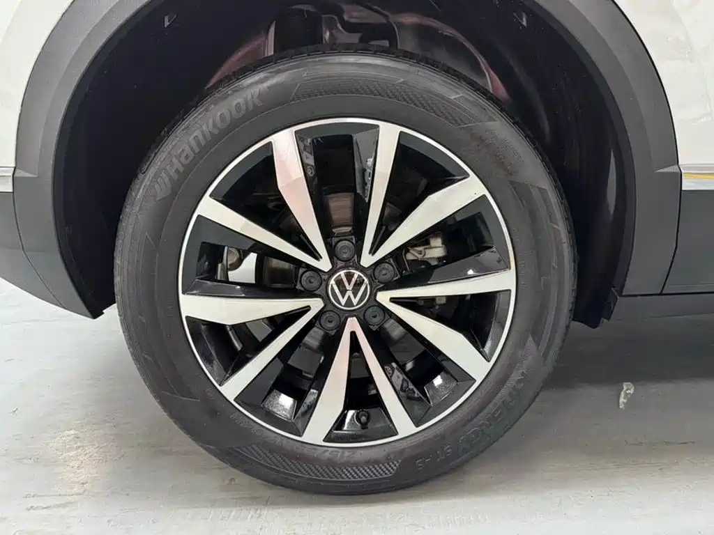 Volkswagen T-Roc 2023 — фото 19