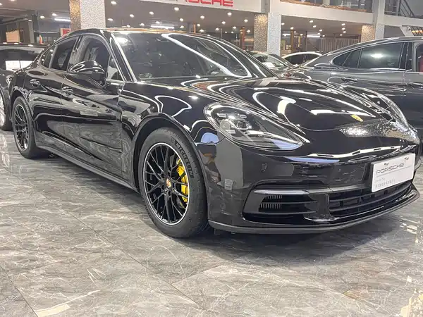 Porsche Panamera 2019
