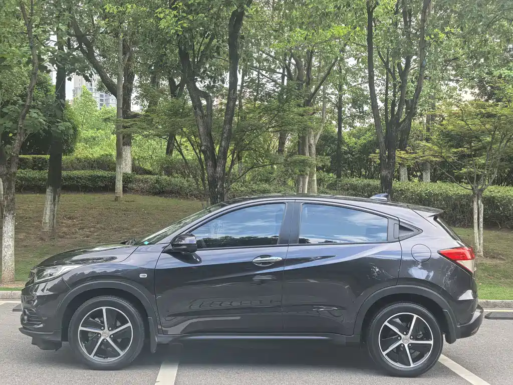 Honda Vezel 2022 — фото 14