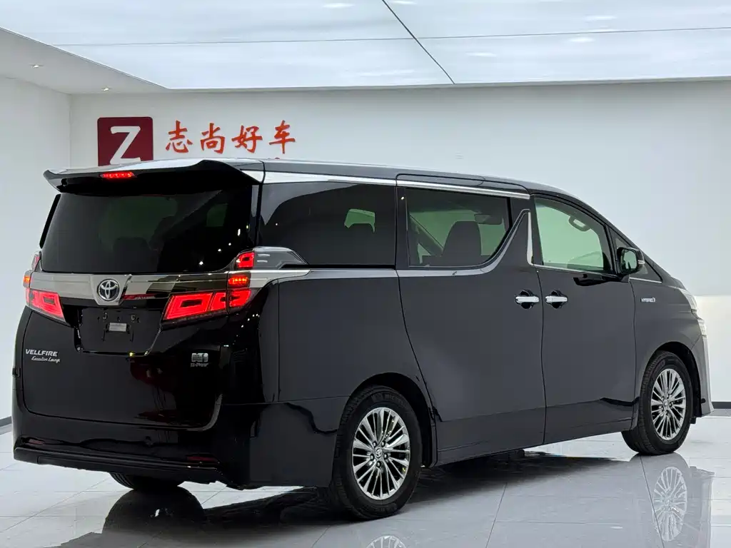 Toyota Vellfire 2020 — фото 15