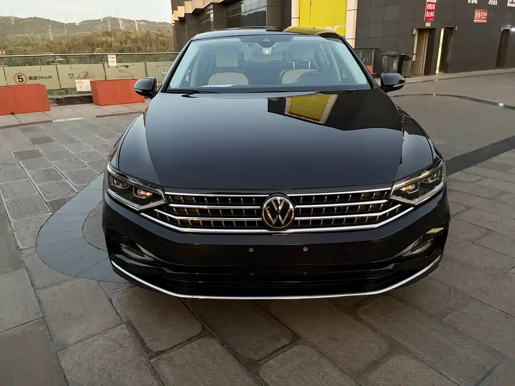 Volkswagen Magotan 2023