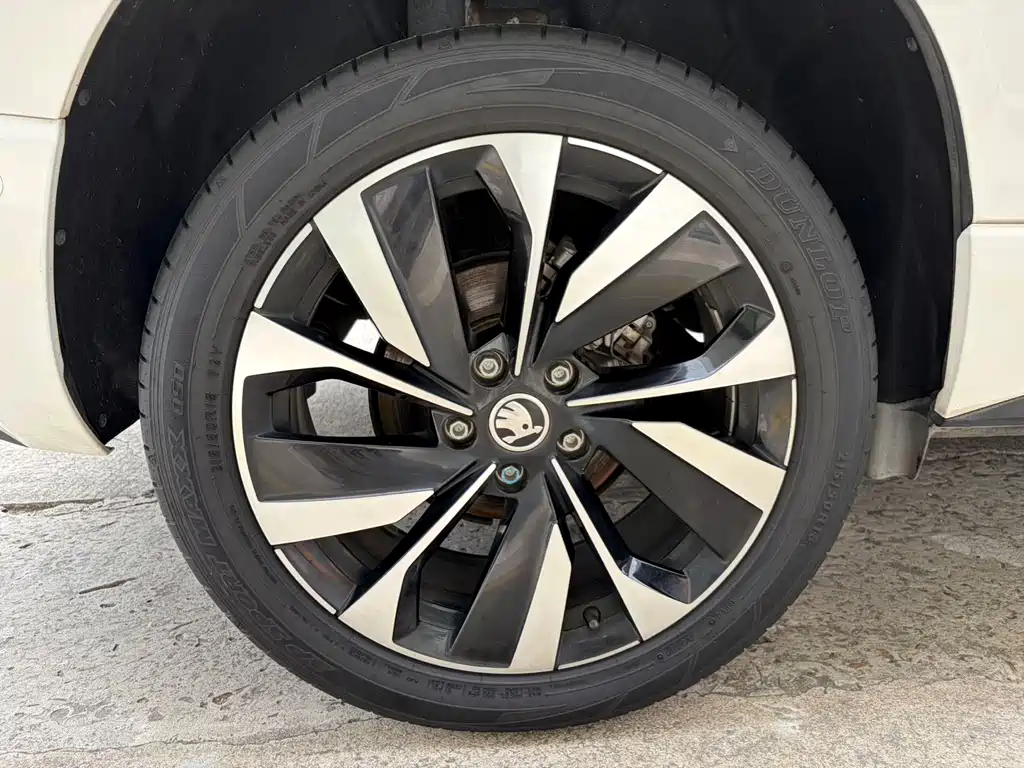 Skoda Karoq 2022 — фото 21