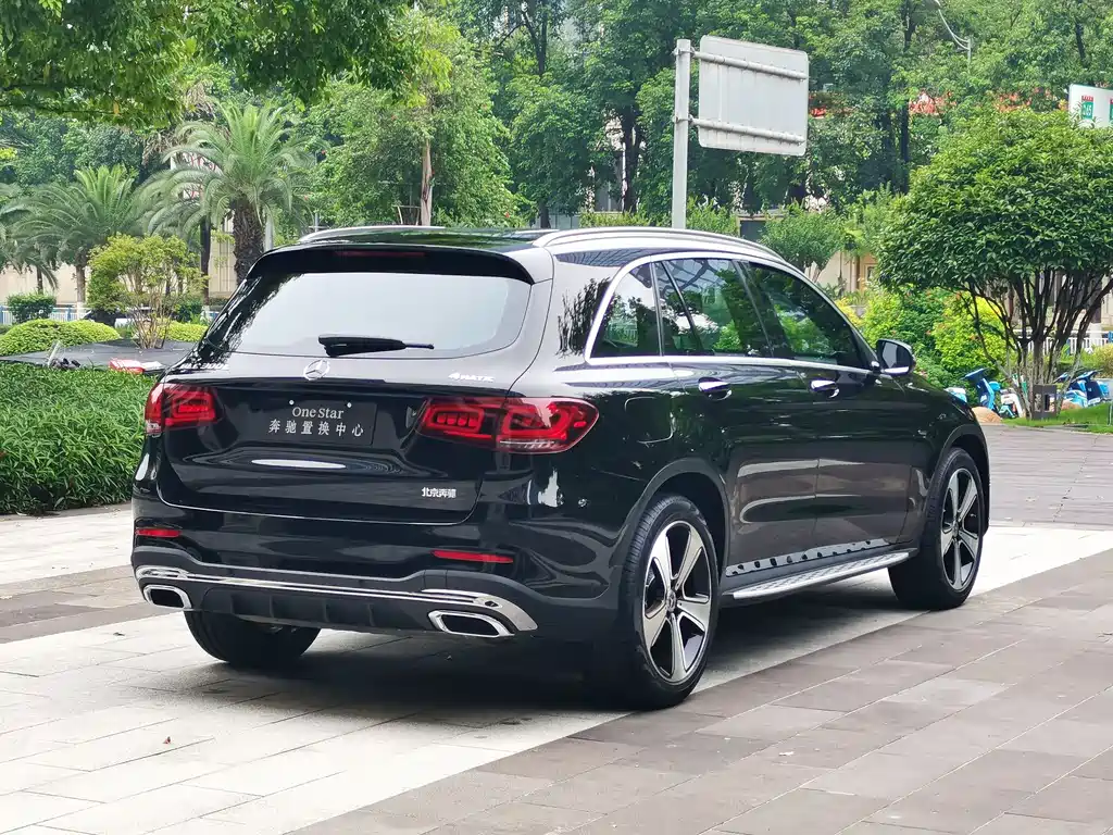 Mercedes-Benz GLC 2023