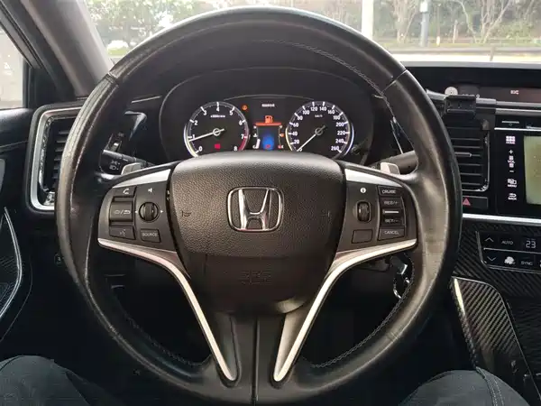 Honda Spirior 2015
