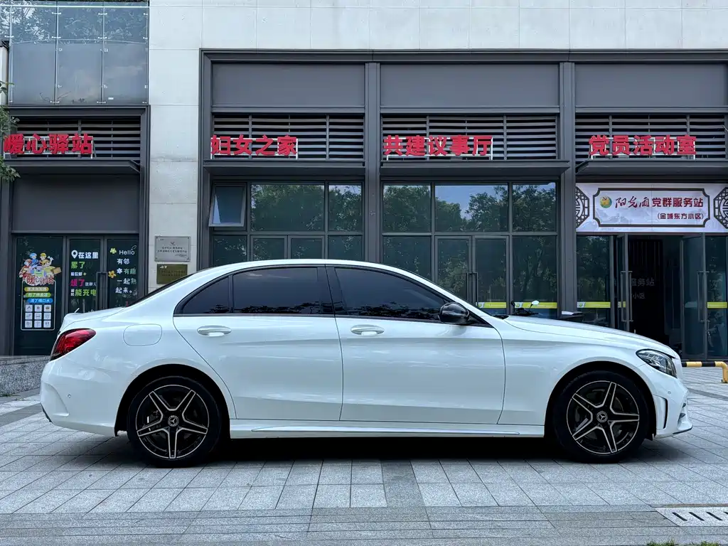 Mercedes-Benz C-Class 2021 — фото 13
