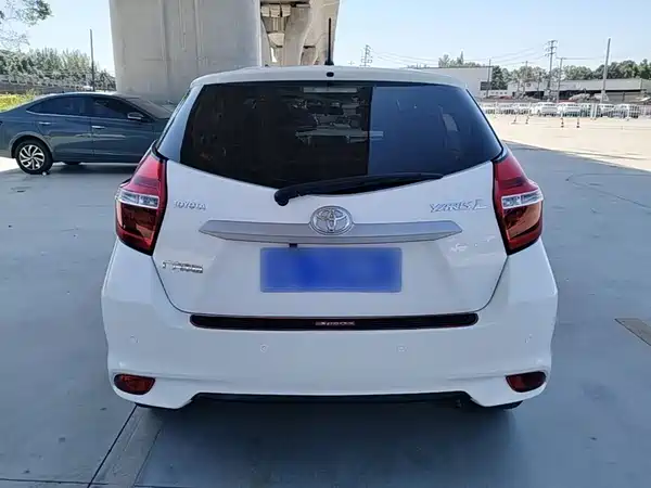 Toyota Yaris L 2019