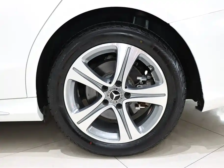 Mercedes-Benz C-Class 2020 — фото 16