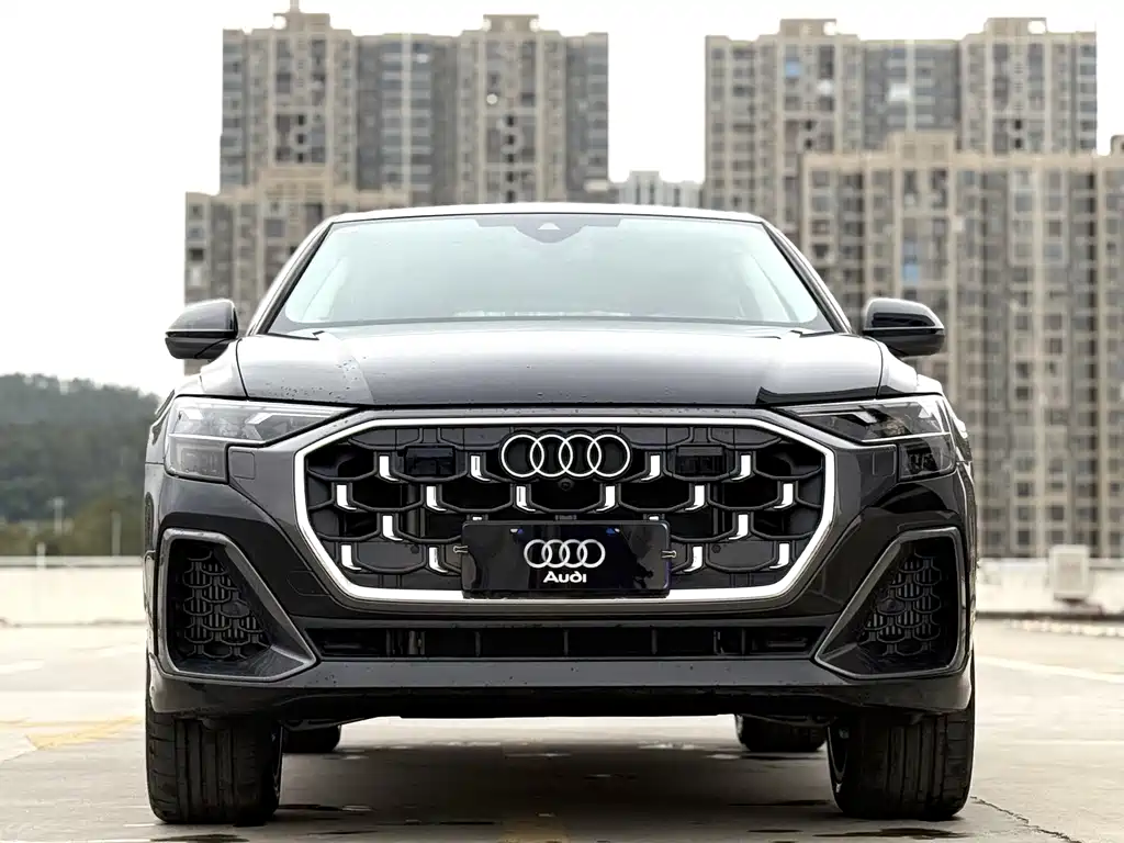 Audi Q8 2025 — фото 2