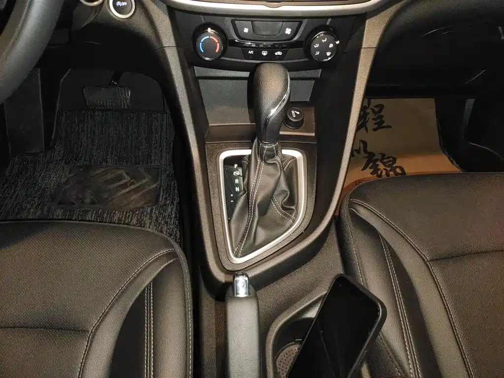 Buick Excelle 2020 — фото 10