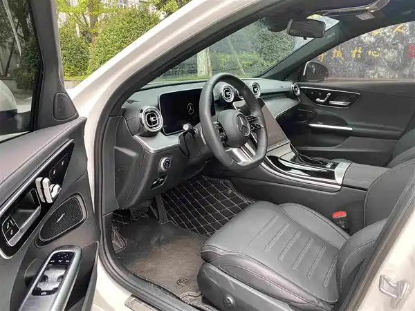 Mercedes-Benz C-Class 2023