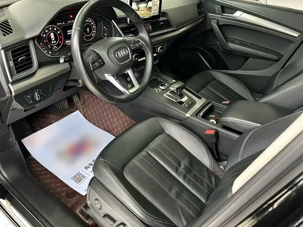 Audi Q5L 2021 — фото 19